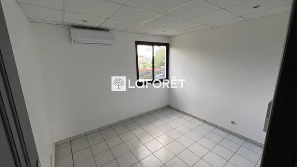 Location bureau Le Lamentin - 4 pièce(s) - 39 m² - 1 738 €/mois