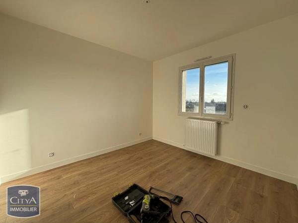 Maison à louer 4 pièces 84.87m² Courville-sur-Eure (28190)