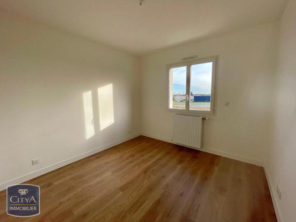 Maison à louer 4 pièces 84.87m² Courville-sur-Eure (28190)
