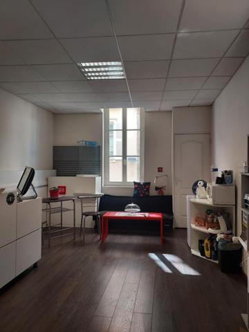 Local Commercial à LIMOGES, 87000 - 5 pièces 90m²