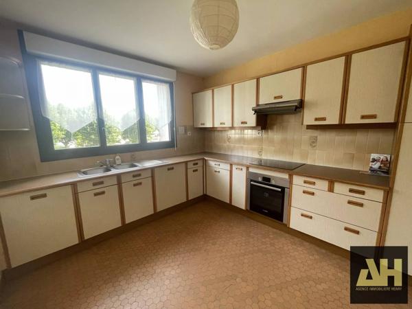BREST LA CROIX-ROUGE - APPARTEMENT T3 DE 78 m² - GARAGE - ASCENSEUR - BALCON TERRASSE