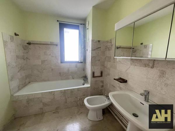 BREST LA CROIX-ROUGE - APPARTEMENT T3 DE 78 m² - GARAGE - ASCENSEUR - BALCON TERRASSE
