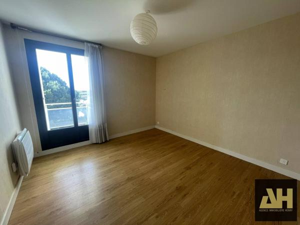 BREST LA CROIX-ROUGE - APPARTEMENT T3 DE 78 m² - GARAGE - ASCENSEUR - BALCON TERRASSE