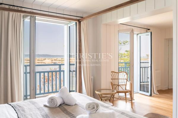 Au coeur du Ferret, 1ère ligne de 5 suites, vue sur la conche du Mimbeau