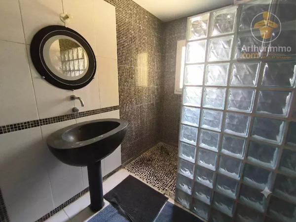 Location                                                      Maison
                        
                     6 pièces                      223 m2                     à Beaugency