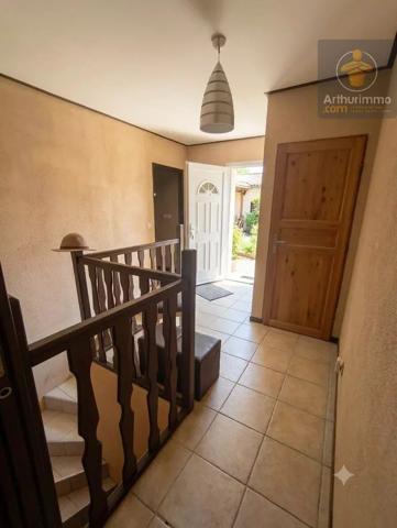 Location                                                      Maison
                        
                     6 pièces                      223 m2                     à Beaugency