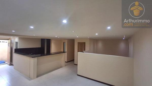 Location                                                      Maison
                        
                     6 pièces                      223 m2                     à Beaugency