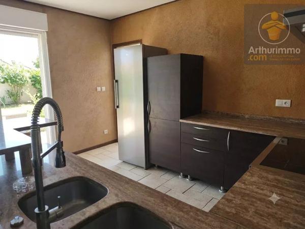 Location                                                      Maison
                        
                     6 pièces                      223 m2                     à Beaugency