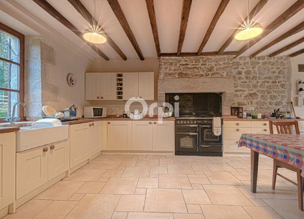 Maison à vendre    8 pièces •  Jabreilles-les-Bordes