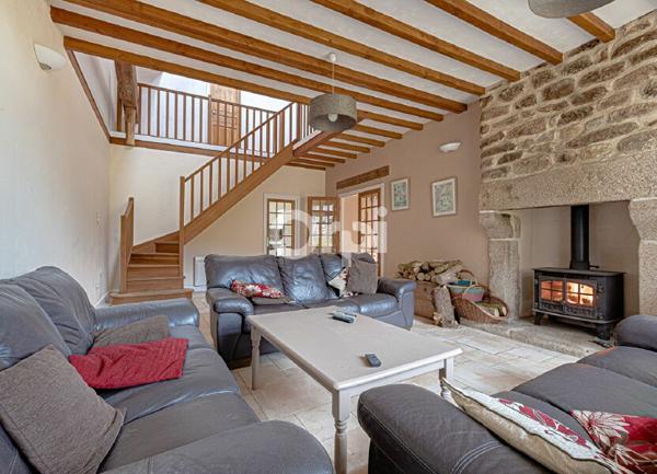 Maison à vendre    8 pièces •  Jabreilles-les-Bordes