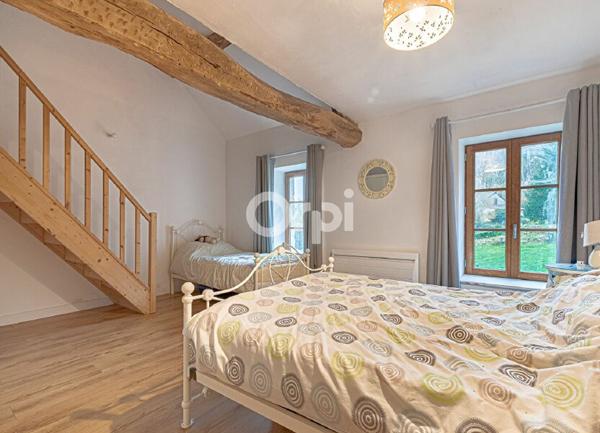 Maison à vendre    8 pièces •  Jabreilles-les-Bordes