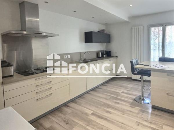 À vendre Maison 5 pièces 170 m² - Vienne 38200