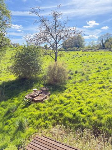 Maison en pierre 105m², 3 chambres sur 1 hectare de terrain + 3ha de terrain indépendants supplémentaires 78 000 €