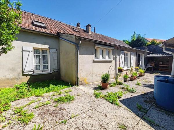 Vente                                                      Maison
                        
                     4 pièces                      80 m2                     à Crépy-en-Valois