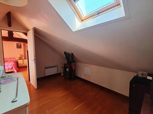 Vente                                                      Maison
                        
                     4 pièces                      80 m2                     à Crépy-en-Valois