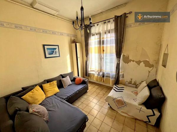 Vente                                                      Maison
                        
                     6 pièces                      100 m2                     à Seclin