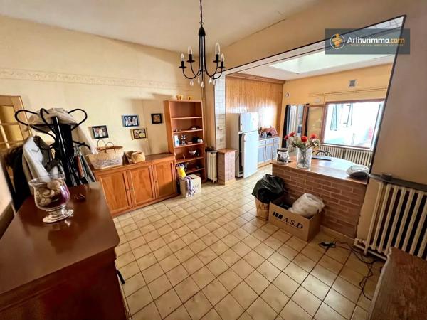 Vente                                                      Maison
                        
                     6 pièces                      100 m2                     à Seclin