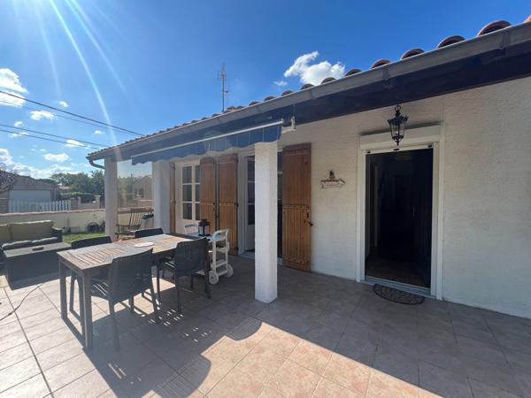 MAISON PLAIN PIED PROCHE MER AVEC GRAND TERRAIN