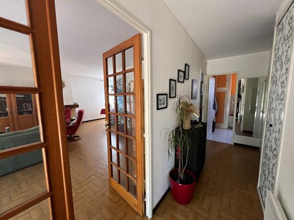 MAISON PLAIN PIED PROCHE MER AVEC GRAND TERRAIN