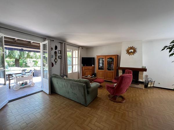 MAISON PLAIN PIED PROCHE MER AVEC GRAND TERRAIN