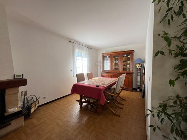 MAISON PLAIN PIED PROCHE MER AVEC GRAND TERRAIN