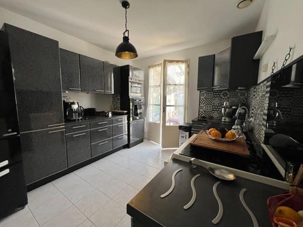 MAISON PLAIN PIED PROCHE MER AVEC GRAND TERRAIN