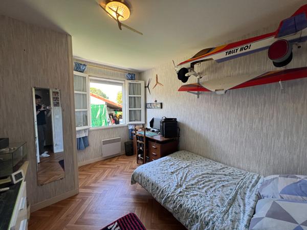 MAISON PLAIN PIED PROCHE MER AVEC GRAND TERRAIN