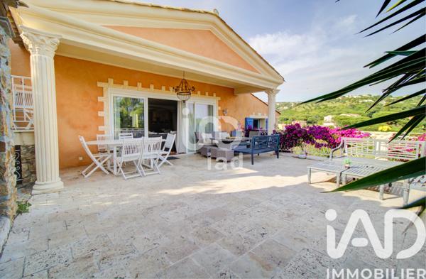 Maison à vendre 10 pièces 238 m² Sainte-Maxime