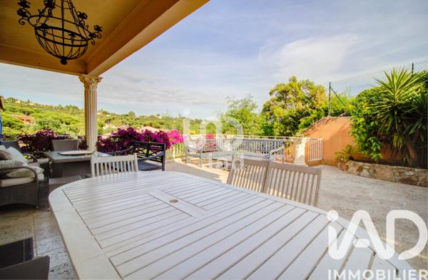 Maison à vendre 10 pièces 238 m² Sainte-Maxime