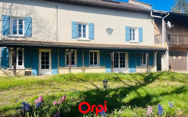 Maison à vendre    8 pièces •  La Côte-Saint-André