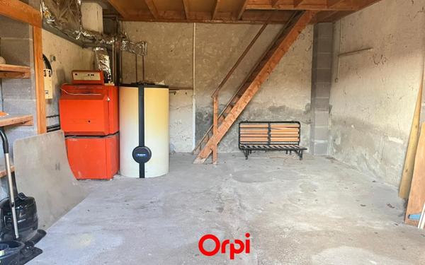 Maison à vendre    8 pièces •  La Côte-Saint-André