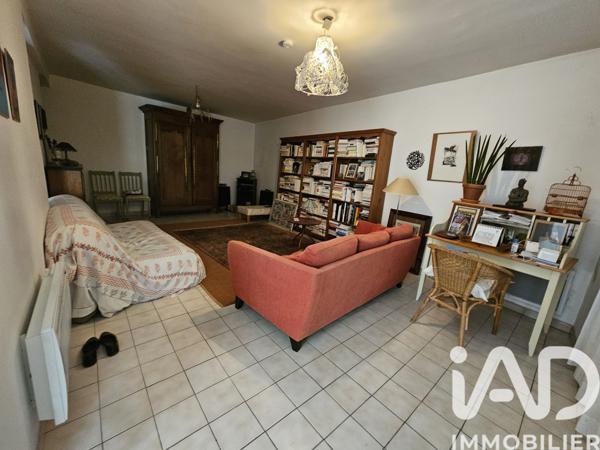 Immeuble à vendre 208 m² Longueville