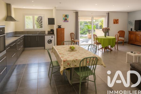 Maison à vendre 3 pièces 103 m² Saint-Seurin-sur-l'Isle