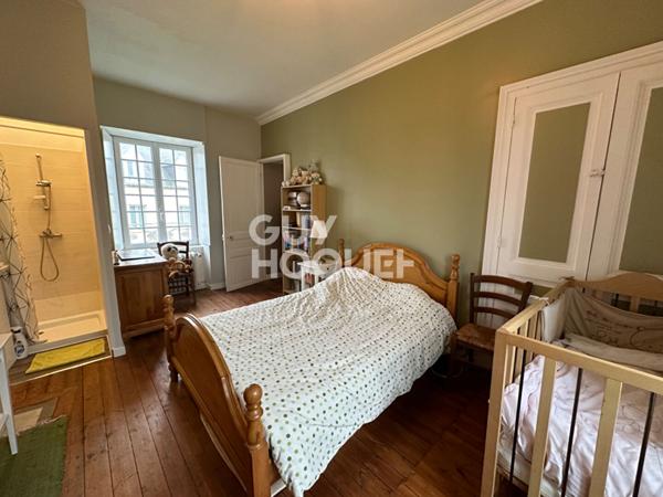 Maison 10 pièce(s) 200 m2