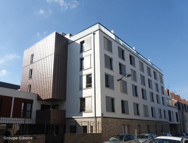 Location Parking - 10 m² (réf : 506965)