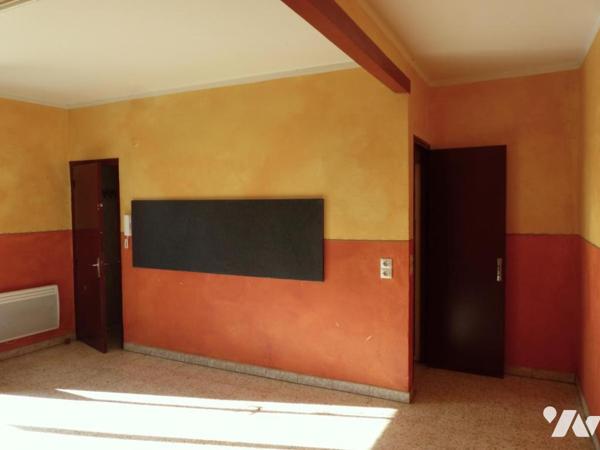 A VENDRE APPARTEMENT  T2/3 A RENOVER SUR CODOGNAN