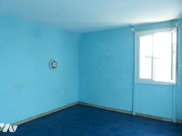 A VENDRE APPARTEMENT  T2/3 A RENOVER SUR CODOGNAN