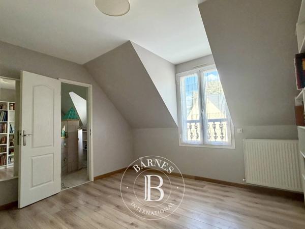 Limours, Maison 6 Chambres -  243 m² à vendre