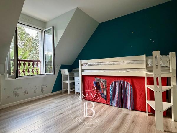 Limours, Maison 6 Chambres -  243 m² à vendre