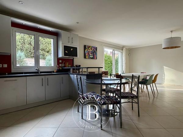 Limours, Maison 6 Chambres -  243 m² à vendre