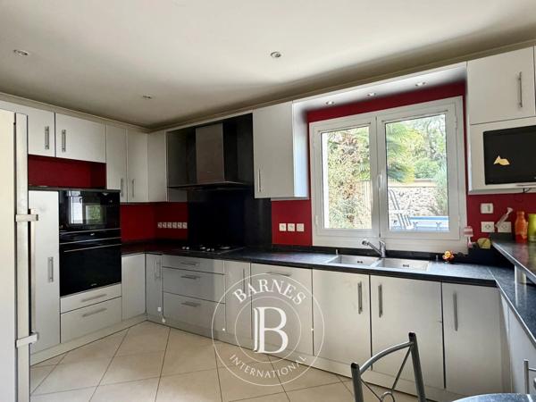 Limours, Maison 6 Chambres -  243 m² à vendre