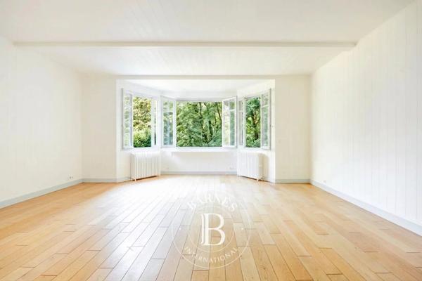 Garches, Maison 4 Chambres -  237 m² à vendre