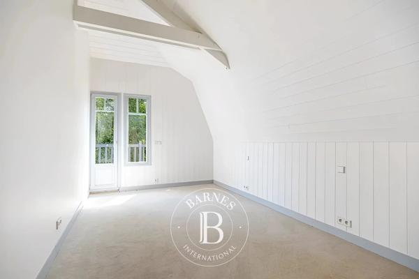 Garches, Maison 4 Chambres -  237 m² à vendre
