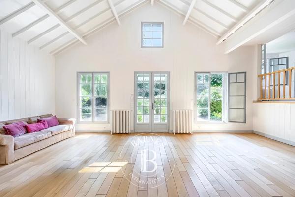 Garches, Maison 4 Chambres -  237 m² à vendre