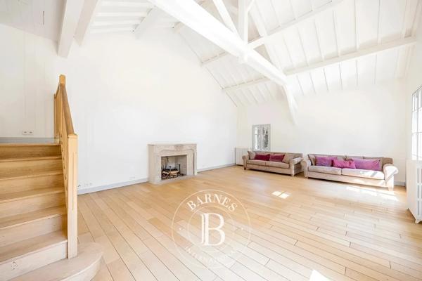 Garches, Maison 4 Chambres -  237 m² à vendre