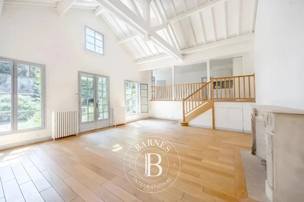 Garches, Maison 4 Chambres -  237 m² à vendre