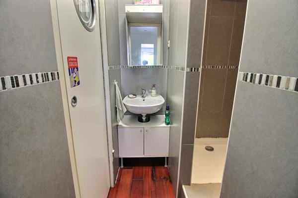 Appartement Rez-de-chaussée Triel Sur Seine 2 pièce(s) 25 m2 125 000 € ** - Référence 800