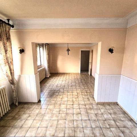 BEAUJOIRE/PARIDIS : maison en impasse privée à rénover