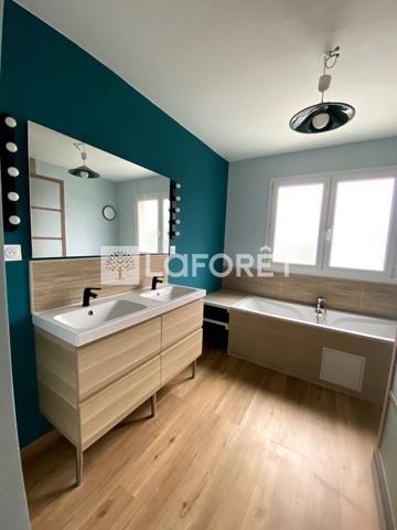 Location appartement Villeneuve-d'Ascq - 4 pièce(s) - 91 m² - 1 100 €/mois