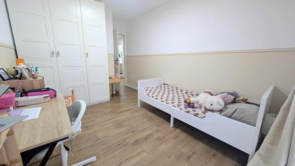 Appartement à ROUBAIX, 59100 - 5 pièces 119m²